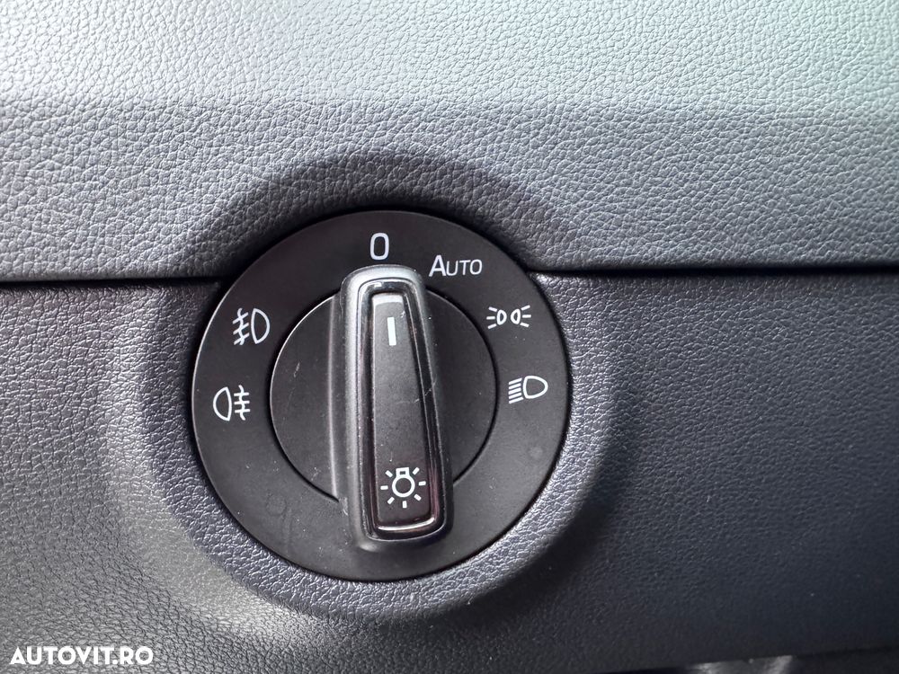 Skoda Octavia 2.0 TDI DSG Style - 24