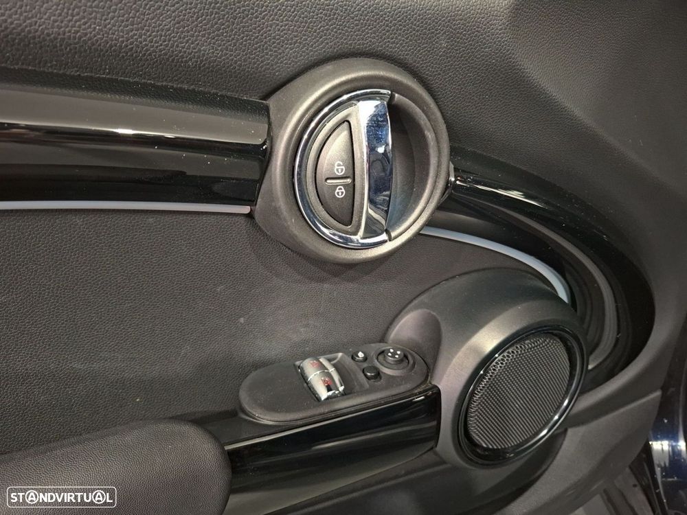 MINI 3 Portas Cooper SE Classic - 18