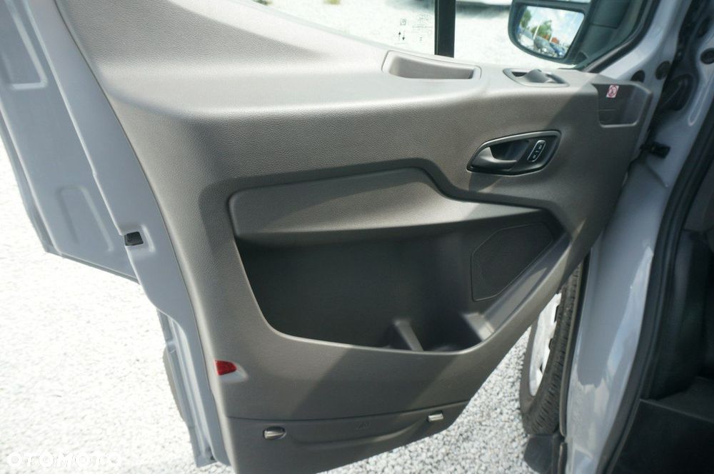 Ford Transit - 11