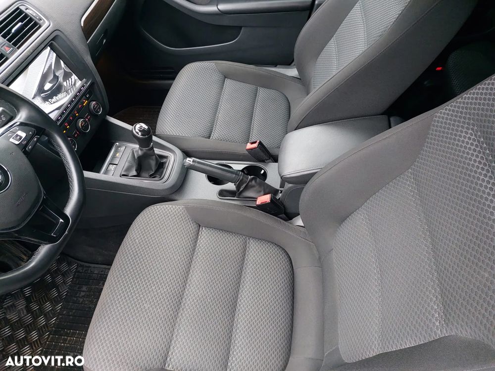 Volkswagen Jetta 1.4 TSI Highline - 13