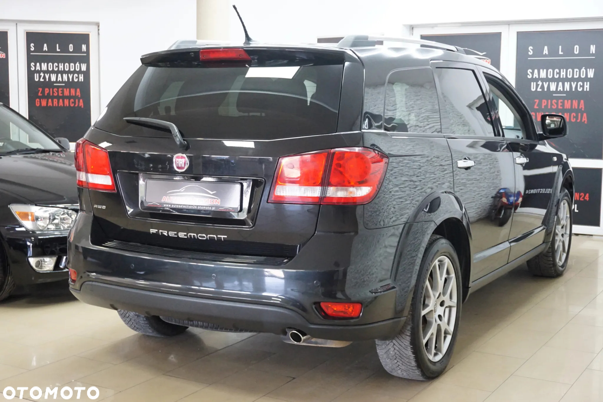 Fiat Freemont 2.0 Multijet Lounge AWD - 4