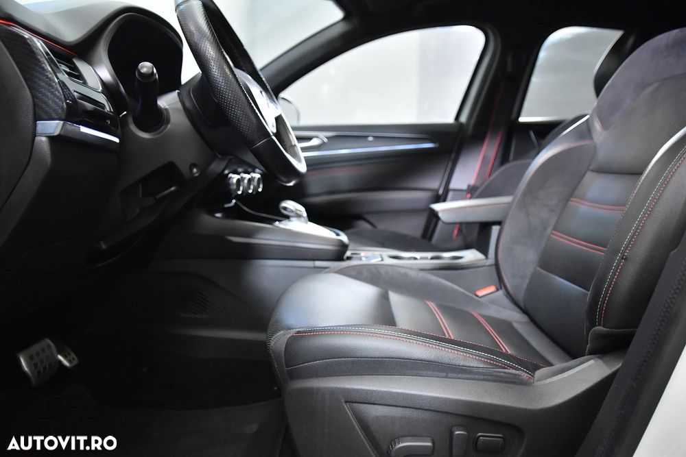 Renault Arkana E-TECH 145 R.S.LINE - 23