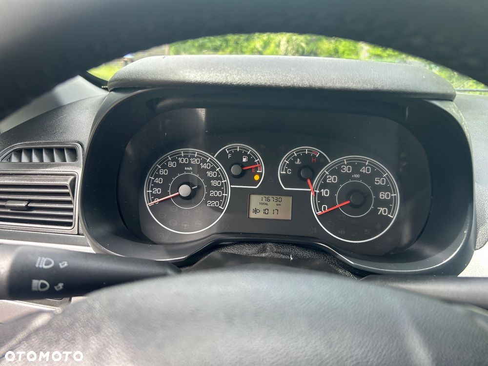 Fiat Grande Punto 1.2 8V - 10