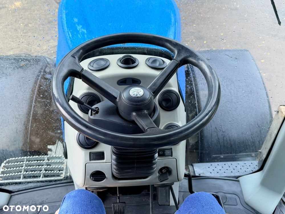 New Holland T8020 - 20