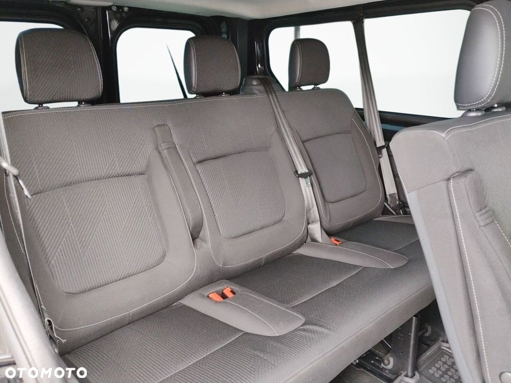 Renault Trafic Grand 1.6 dCi - 17