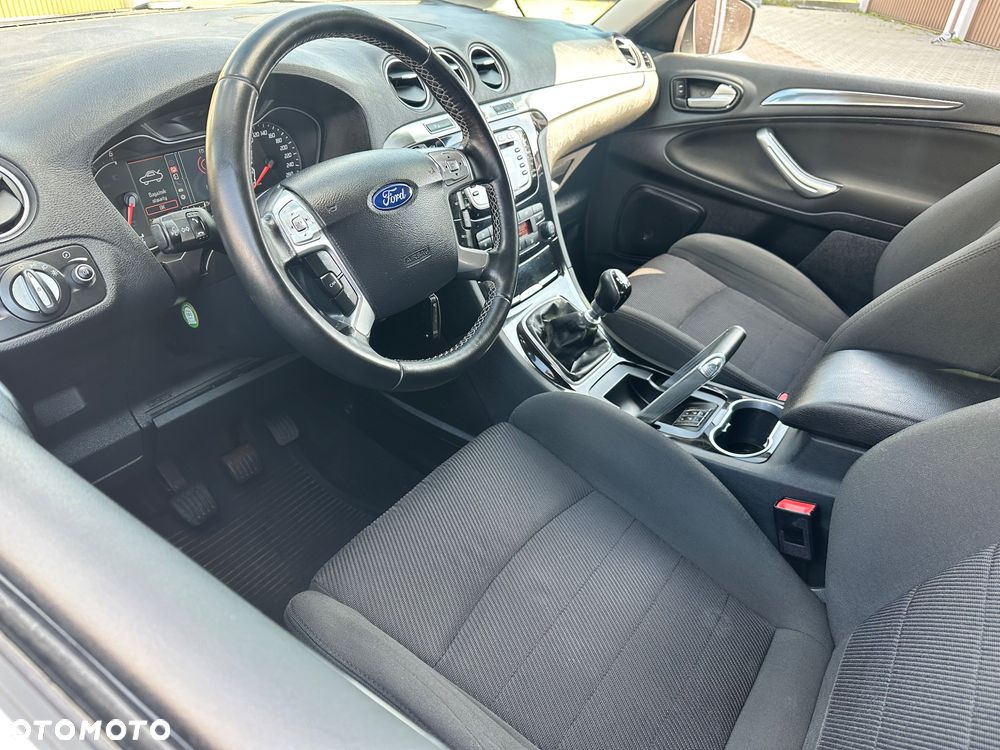 Ford S-Max 2.0 TDCi DPF Titanium - 22