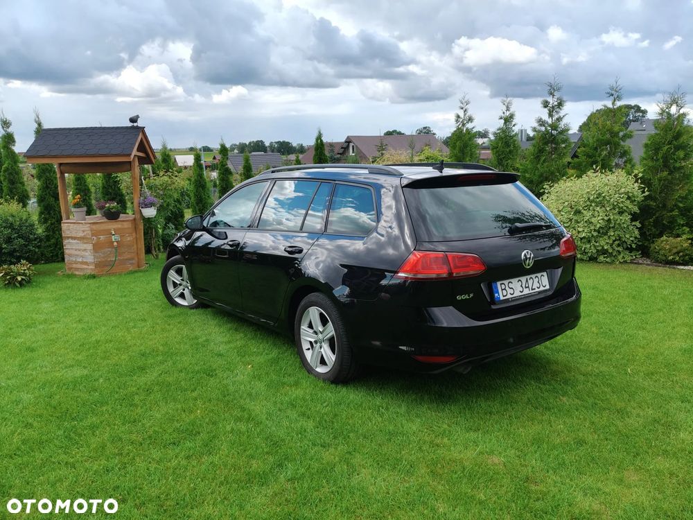 Volkswagen Golf - 5