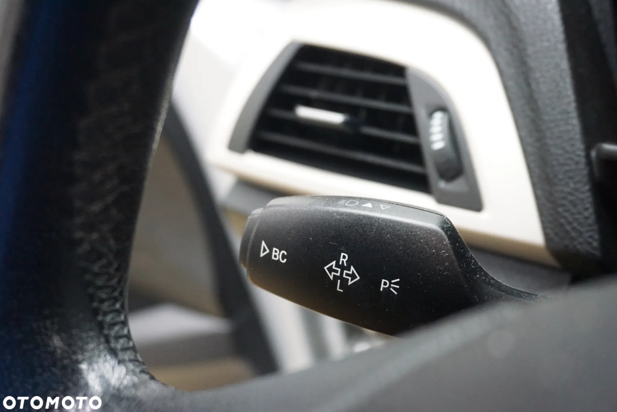 BMW Seria 1 114d - 36