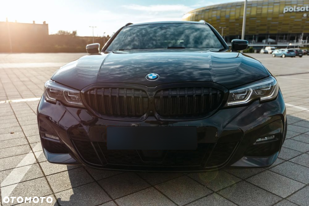 BMW Seria 3 320e M Sport sport - 11