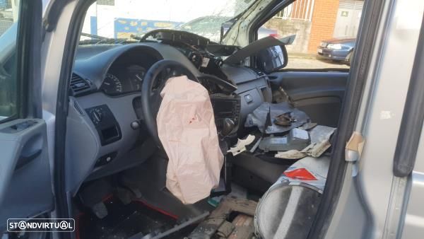 Para Peças Mercedes-Benz Vito / Mixto Caixa (W639) - 4