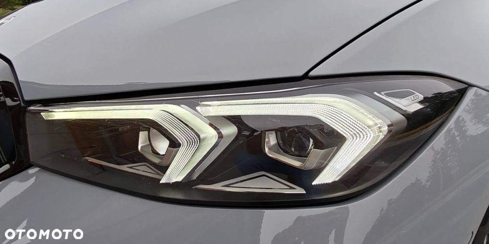 BMW Seria 3 318i M Sport - 10