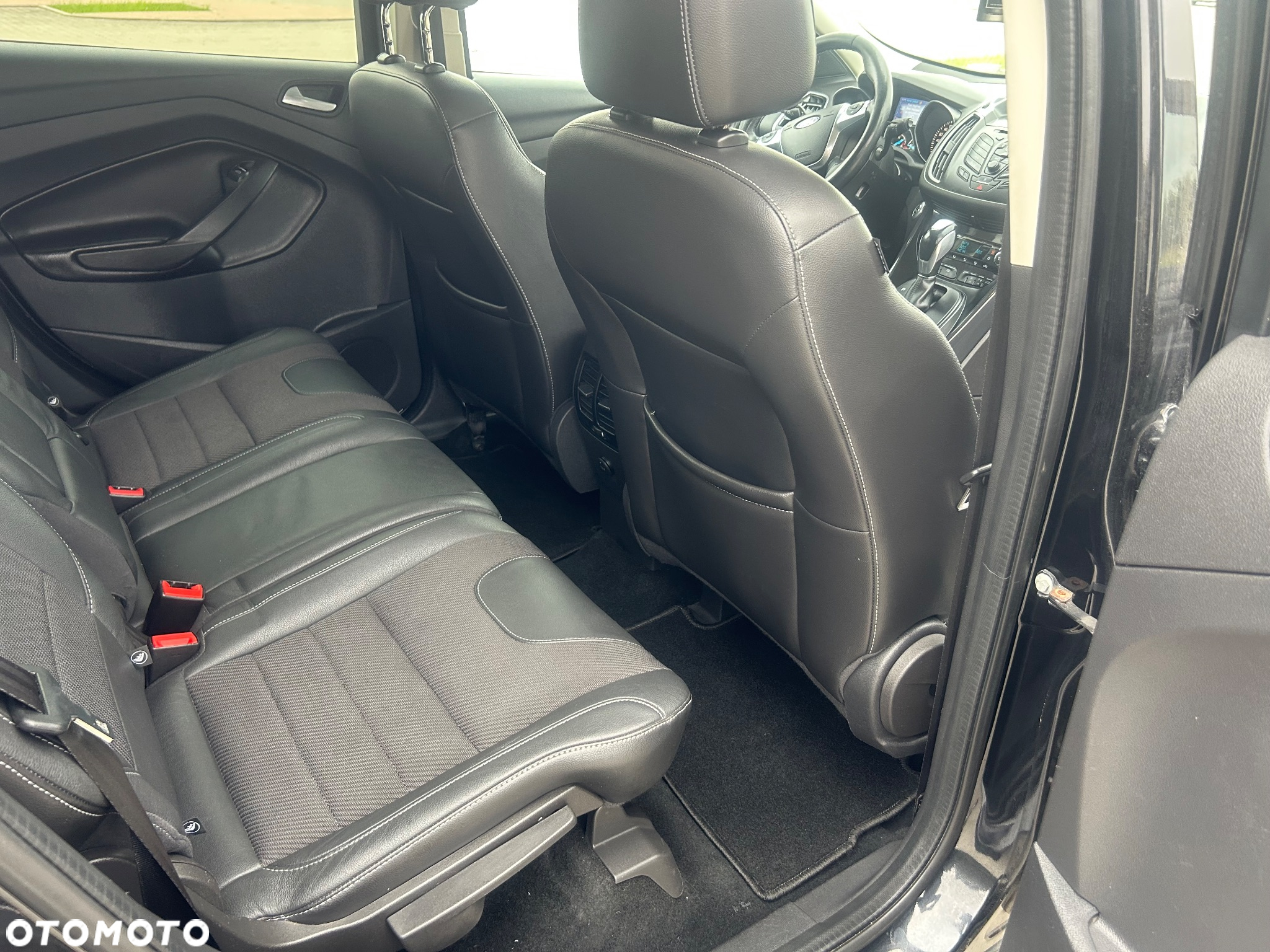 Ford Kuga - 8