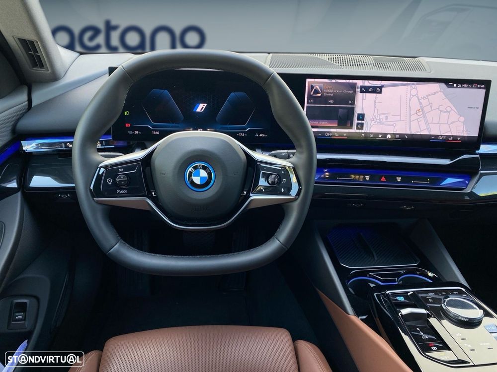 BMW i5 Touring eDrive40 - 5