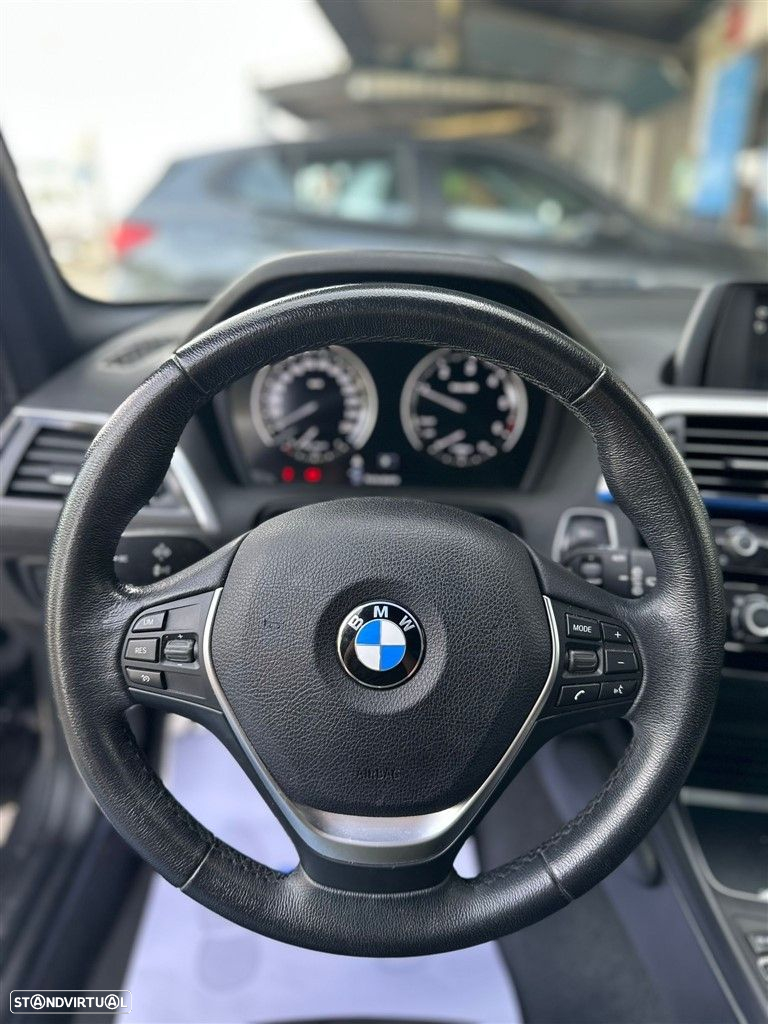 BMW 116 d Pack M - 10