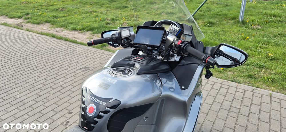 Kawasaki GTR - 14