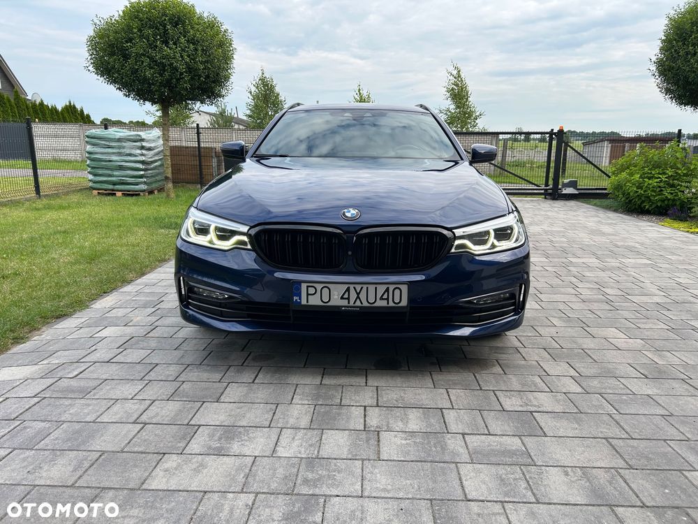 BMW Seria 5 525d Sport Line - 2
