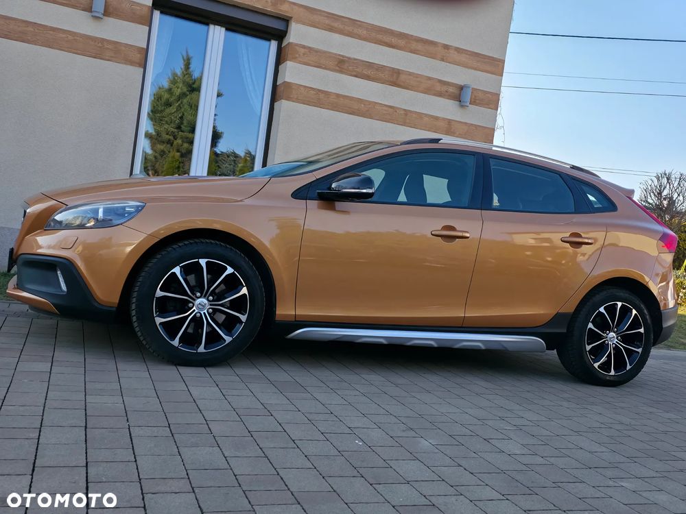 Volvo V40 Cross Country D3 Momentum - 6