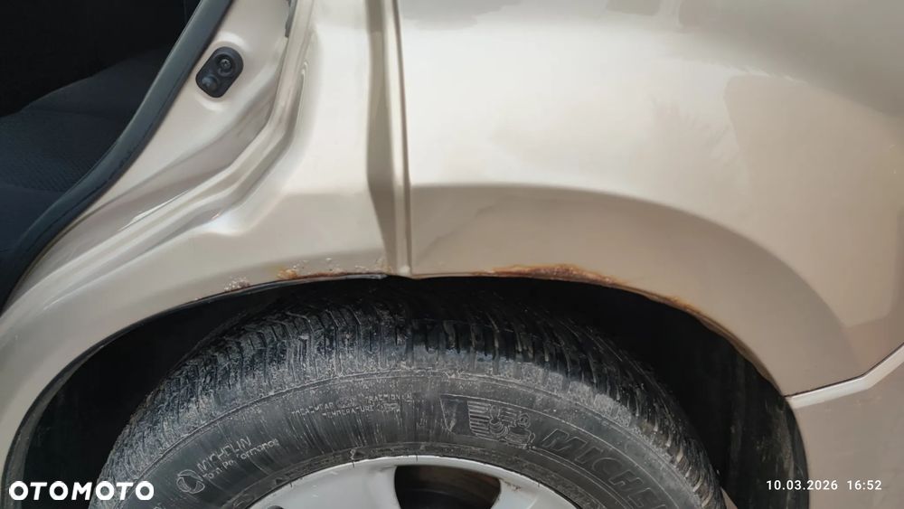 Suzuki Grand Vitara 2.4 Premium - 14