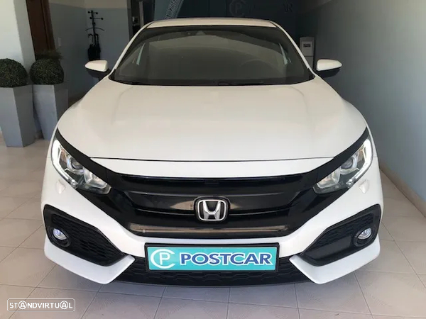 Honda Civic 1.0 i-VTEC Elegance CVT Navi