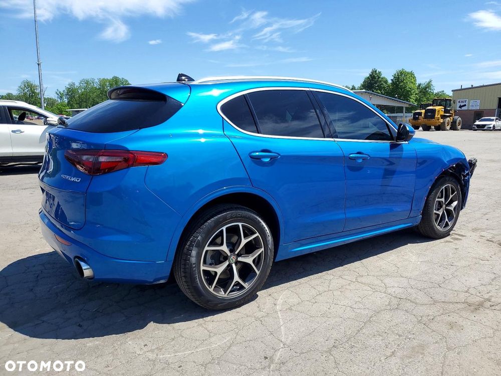 Alfa Romeo Stelvio 2.0 Turbo 16V AT8-Q4 Ti - 5