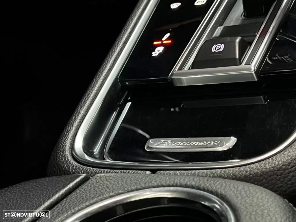 Porsche Panamera 4 E-Hybrid Executive - 36
