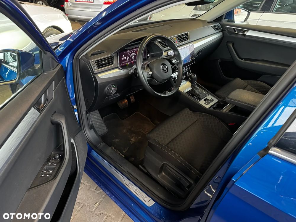 Skoda Superb 2.0 TDI SCR Ambition DSG - 11