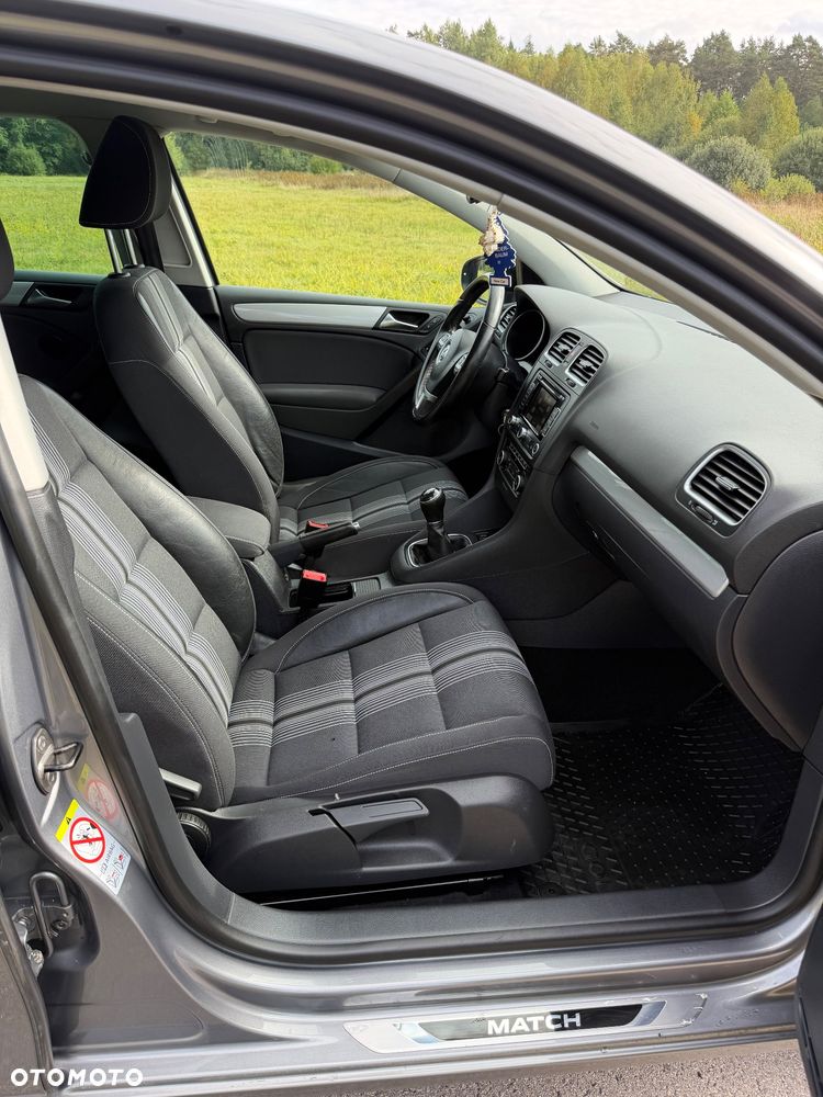 Volkswagen Golf 1.6 TDI DPF MATCH - 22