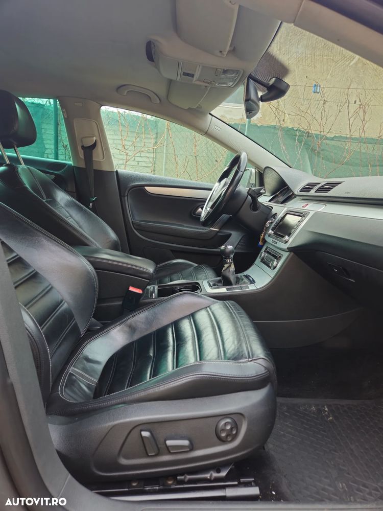 Volkswagen Passat CC - 20