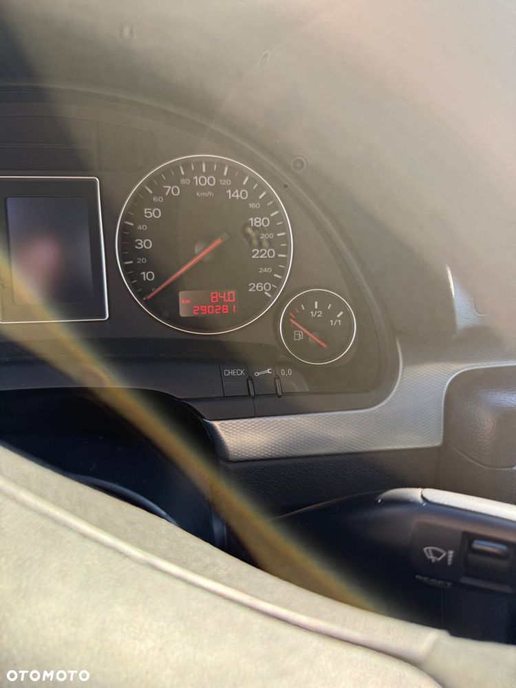 Audi A4 Avant 1.8 T multitronic - 6