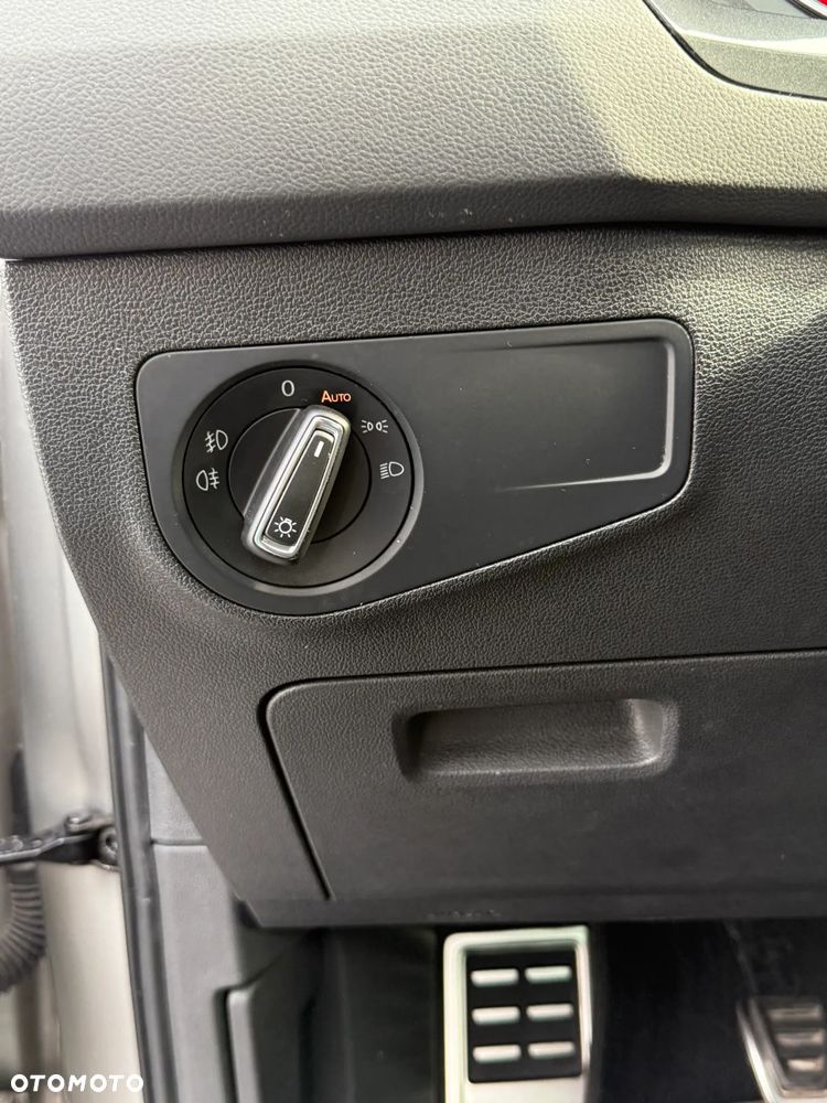 Volkswagen Tiguan 2.0 TDI SCR 4MOTION (BlueMotion Tech) Sound - 32