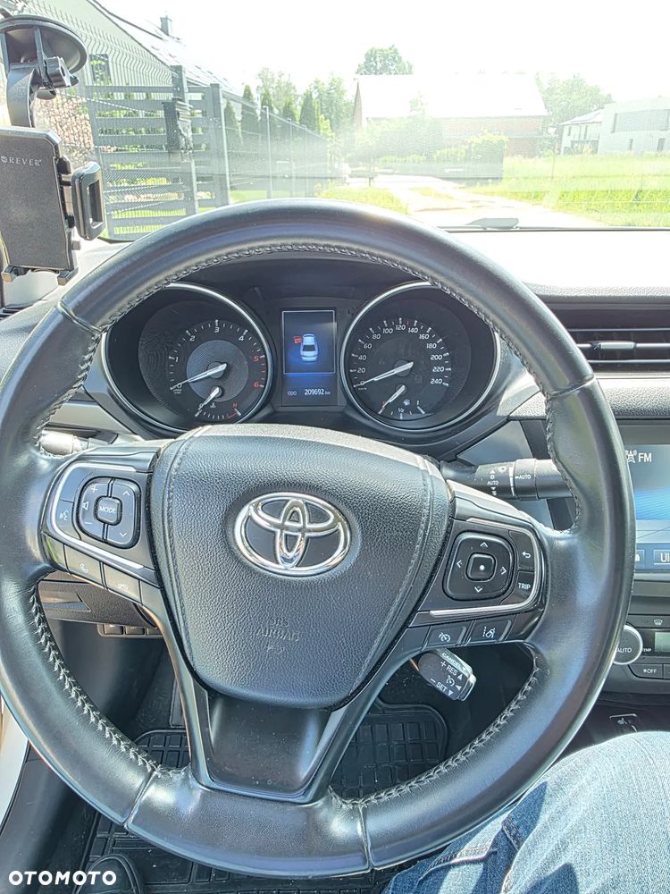 Toyota Avensis 2.0 D-4D Prestige - 9