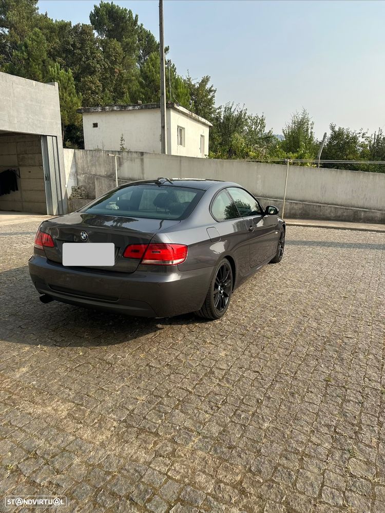 BMW 320 d Coupe - 4
