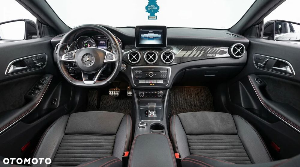 Mercedes-Benz CLA 250 4Matic 7G-DCT AMG Line - 12