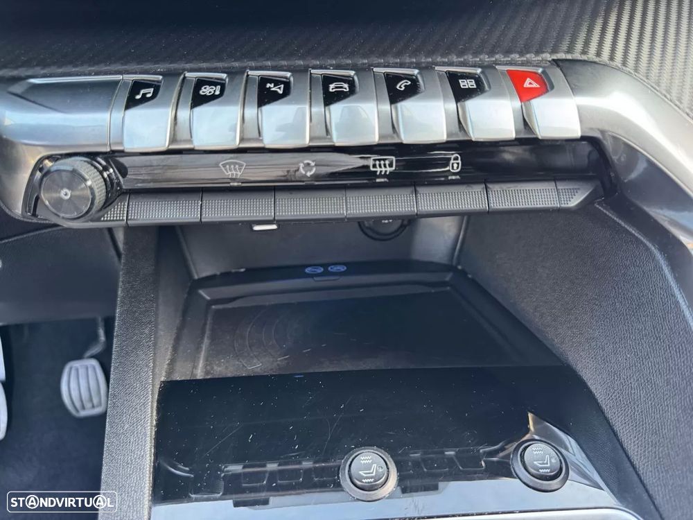 Peugeot 5008 1.2 PureTech Allure - 57