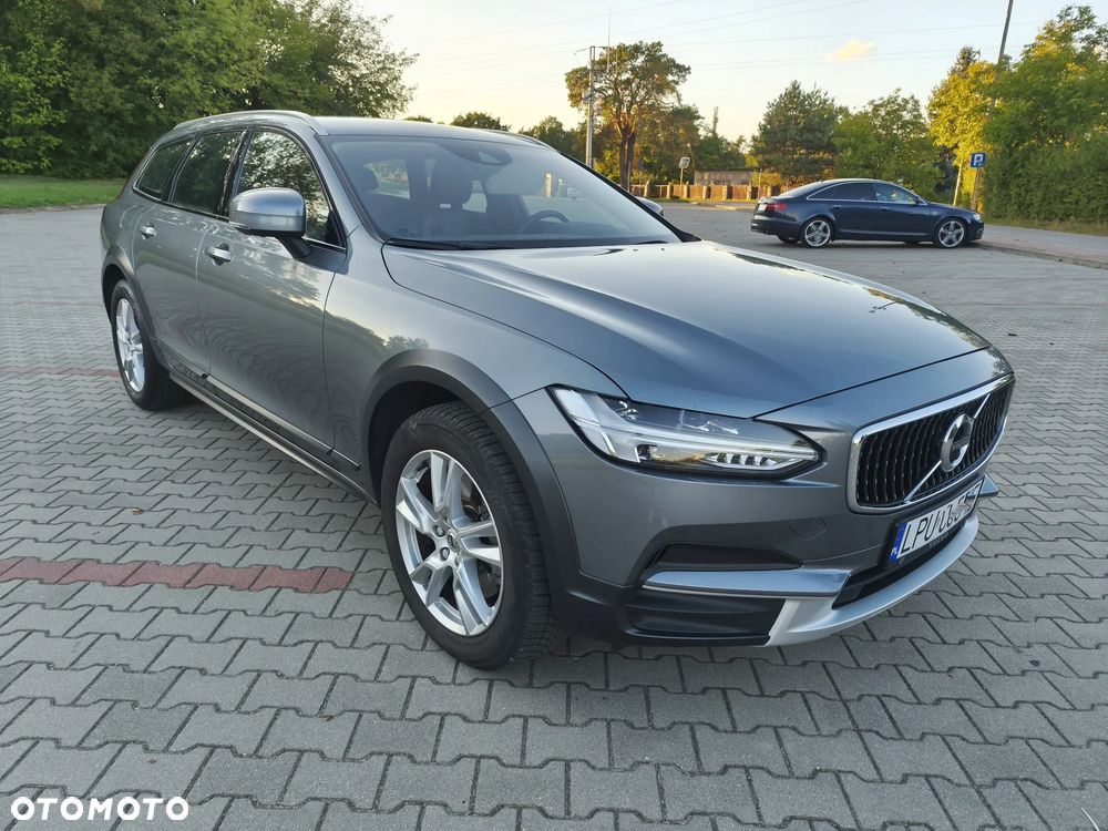 Volvo V90 Cross Country D4 AWD Geartronic Pro - 3