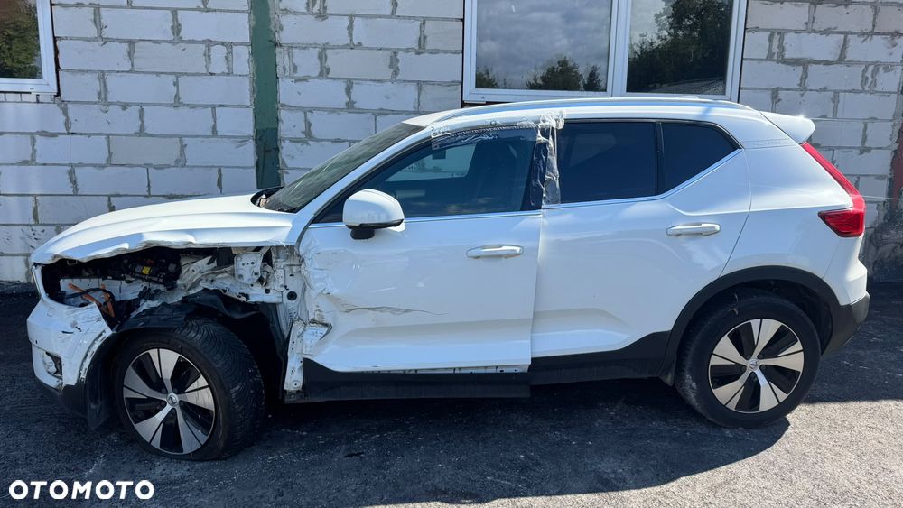 Volvo XC 40 T5 Plug-In Hybrid Core - 6