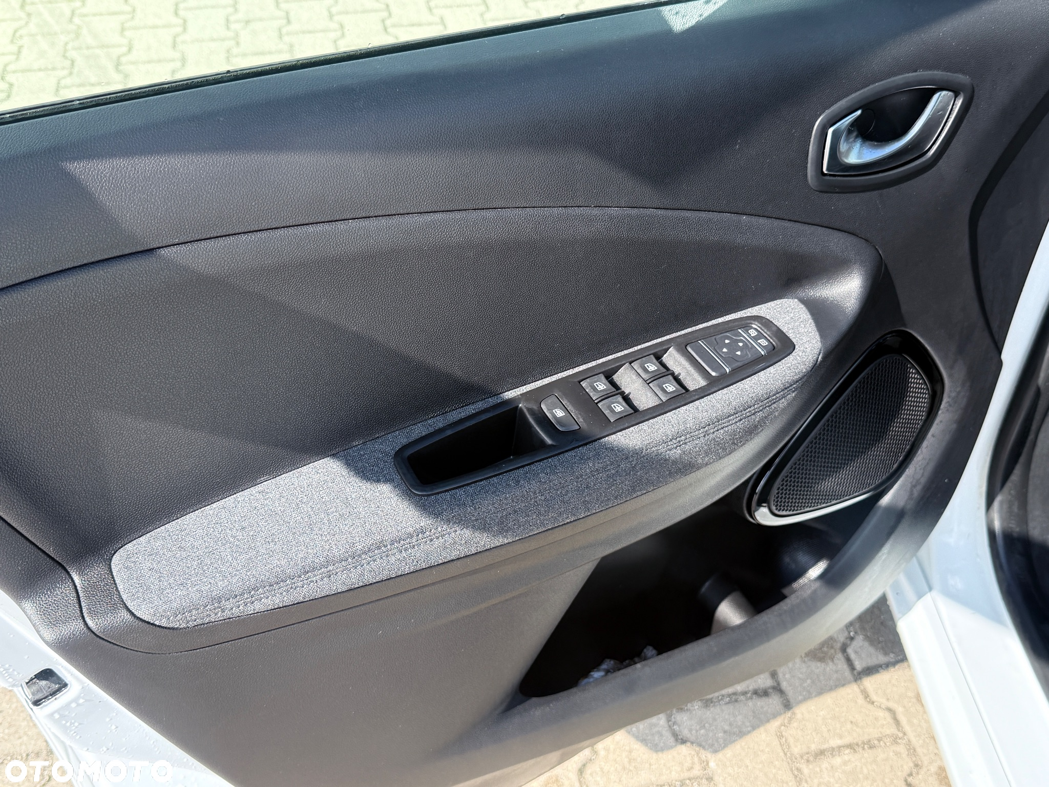 Renault Zoe R135 Z.E 50 Zen - 11
