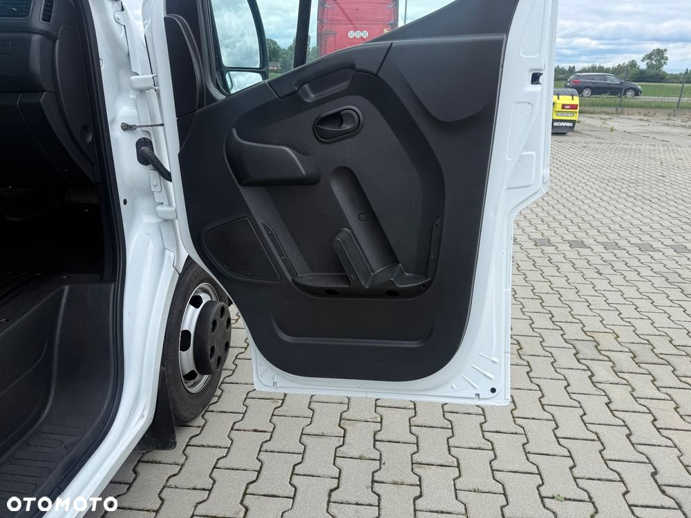 Renault MASTER 165 / L4H3 / NISKI PRZEBIEG / NOWY MODEL / BLIŹNIAK / PÓŁKI / REGAŁY / Z FRANCJI / STAN BDB / / / - 24