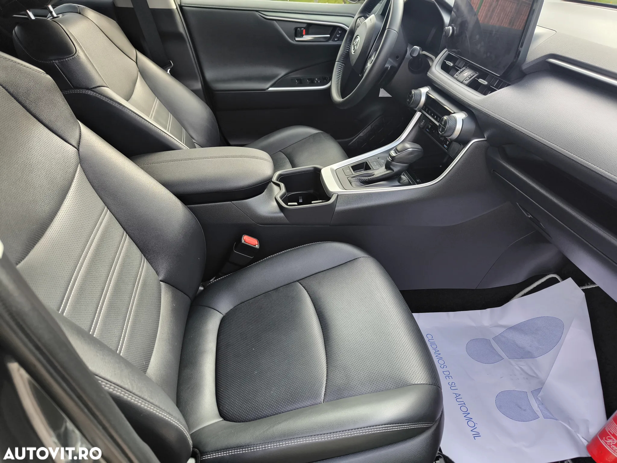 Toyota RAV4 - 26