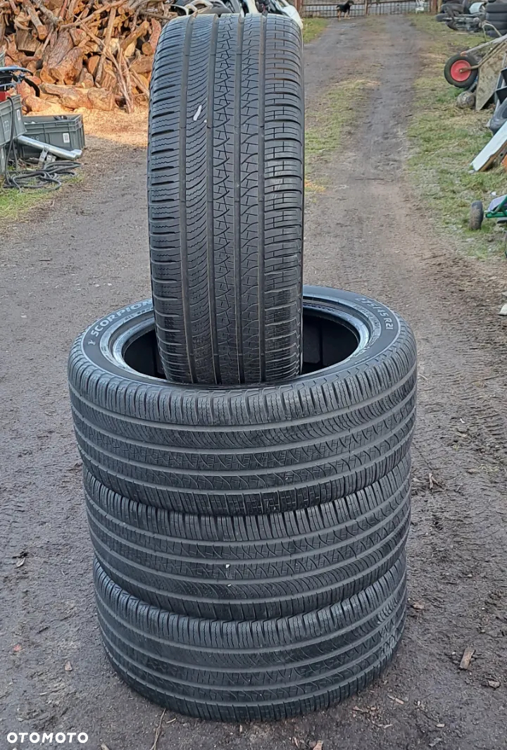 Opony całoroczne Pirelli Scorpion Zero All Season 275/45R21 110Y PNCS DOT 3521 2021 Rok - 2