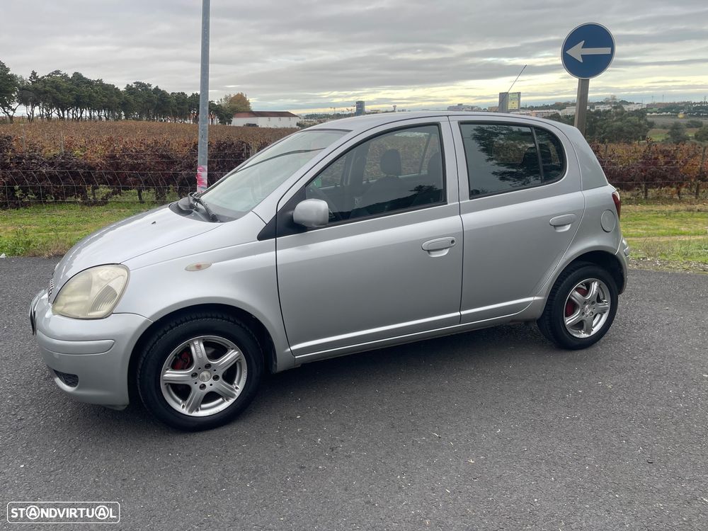 Toyota Yaris 1.0 Terra AC - 1