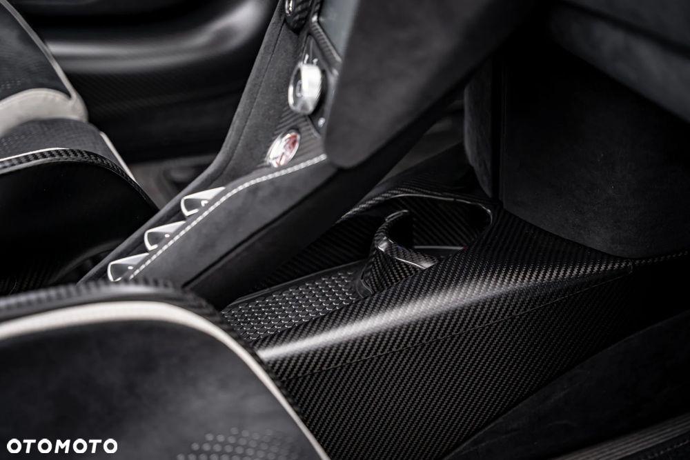 McLaren 765LT Spider - 39