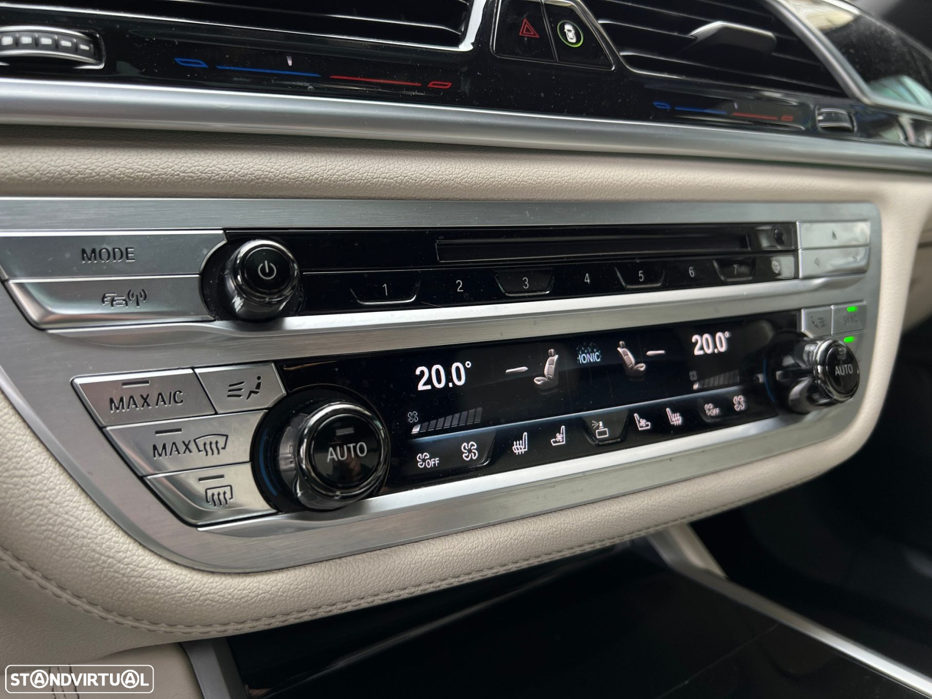 BMW 750 d xDrive - 13
