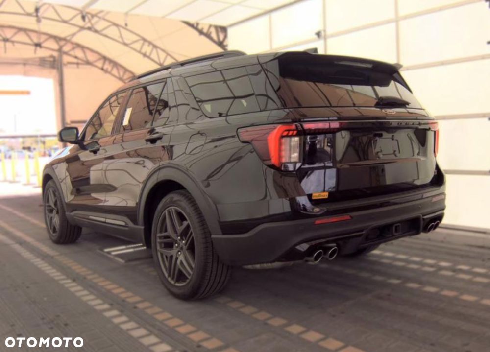 Ford Explorer - 2