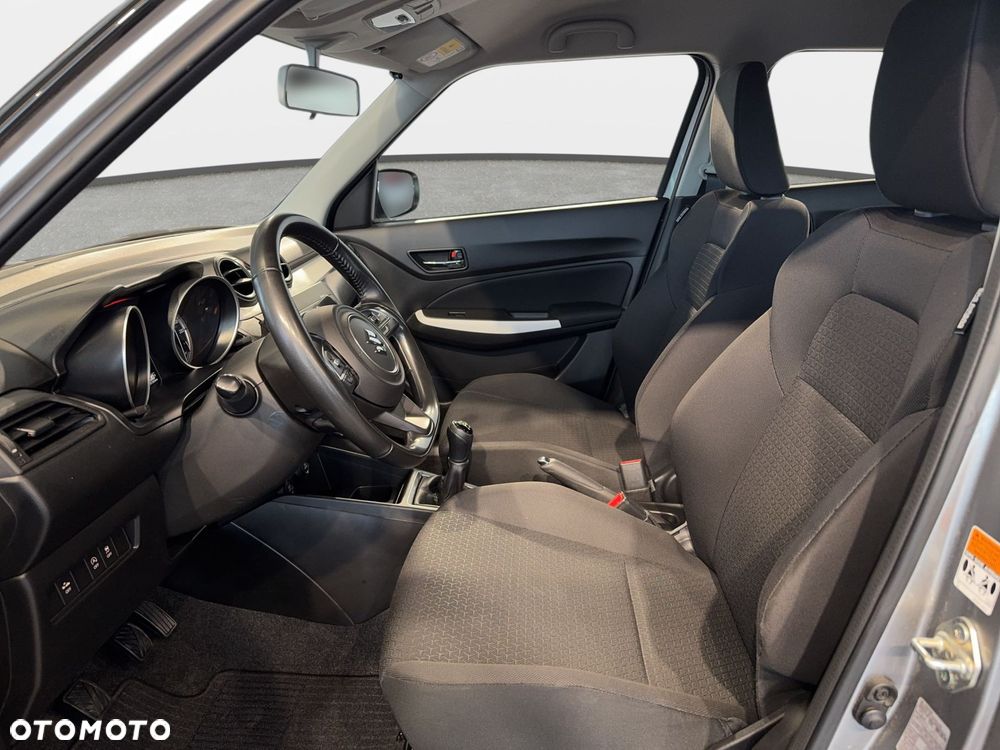 Suzuki Swift - 15