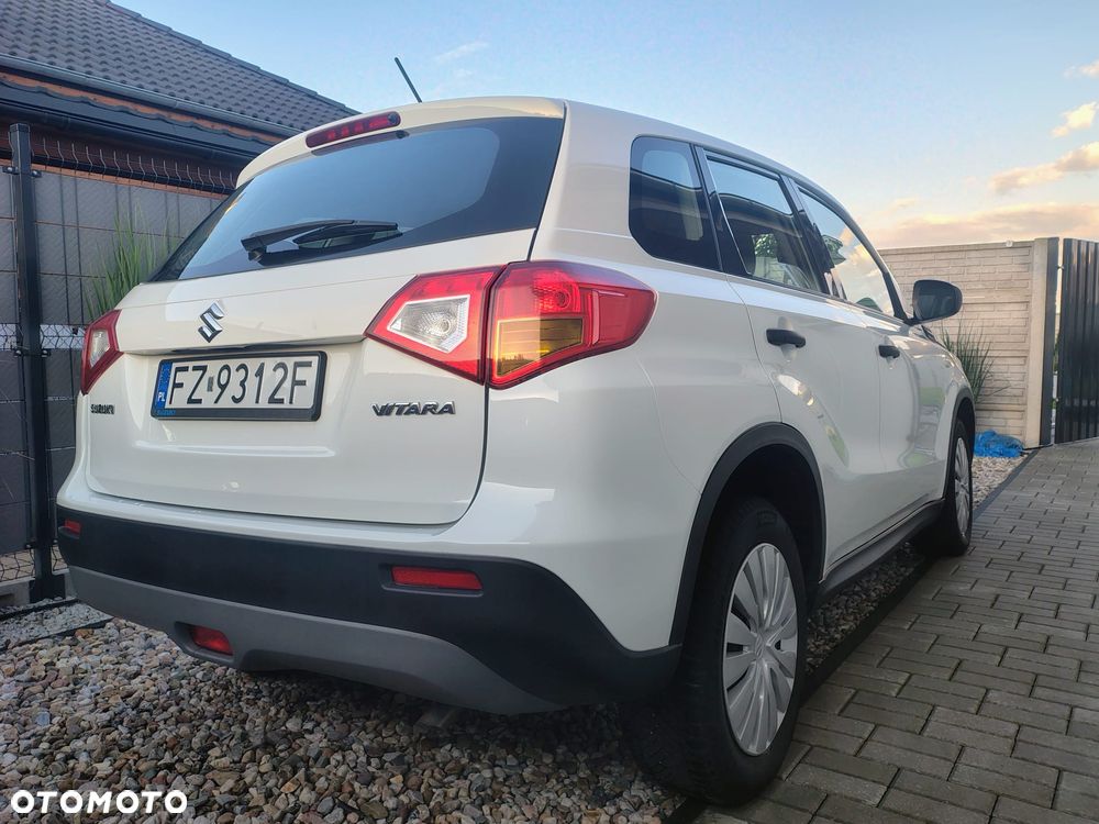 Suzuki Vitara 1.6 Comfort 2WD - 29