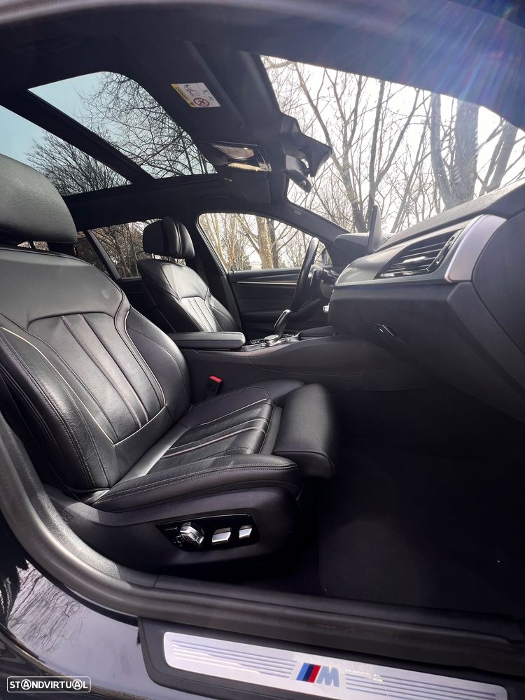 BMW 530 e Pack Desportivo M - 24