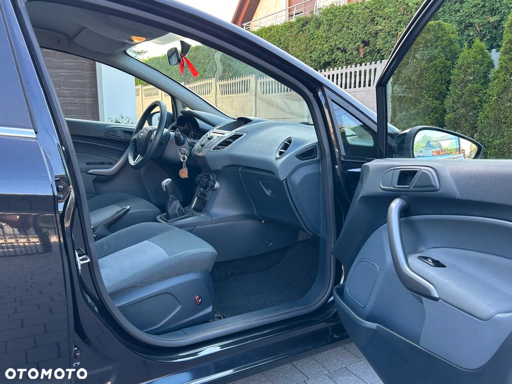 Ford Fiesta - 15