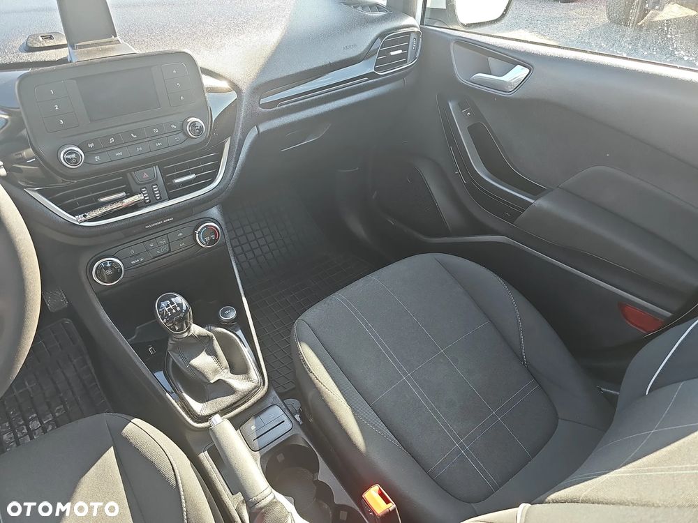 Ford Fiesta 1.1 Trend - 16
