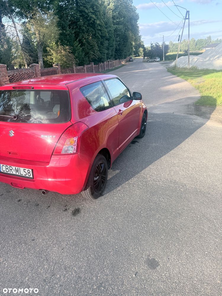 Suzuki Swift - 7